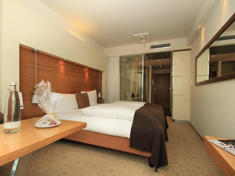 Occidental Dresden Newa Hotel Ngoại thất bức ảnh