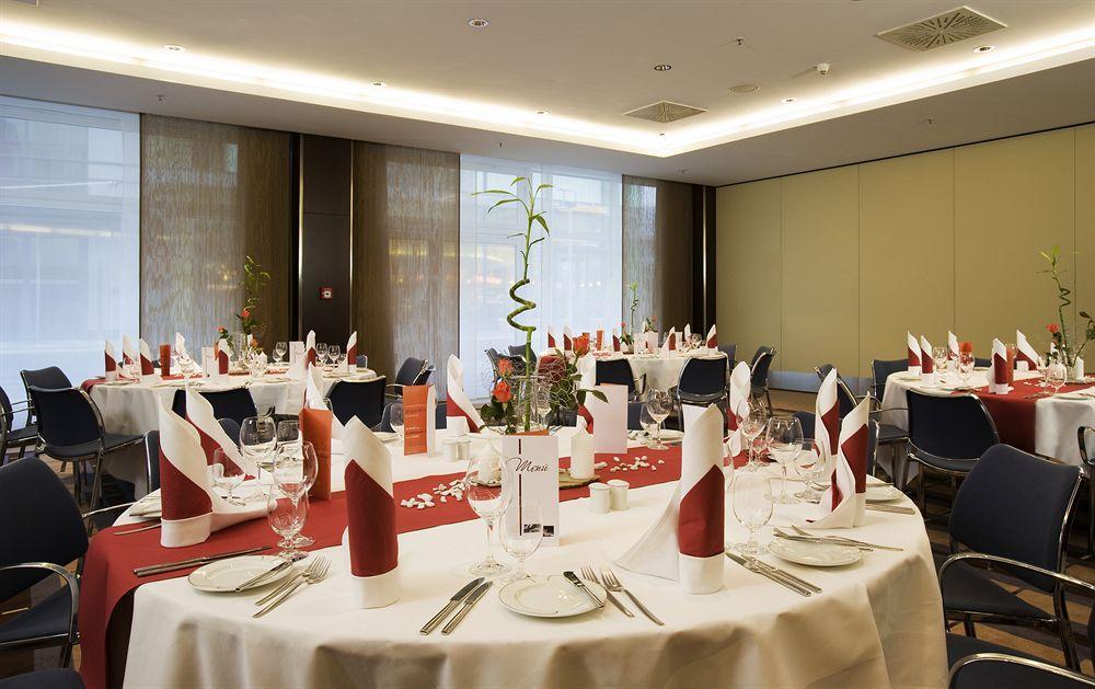 Occidental Dresden Newa Hotel Ngoại thất bức ảnh