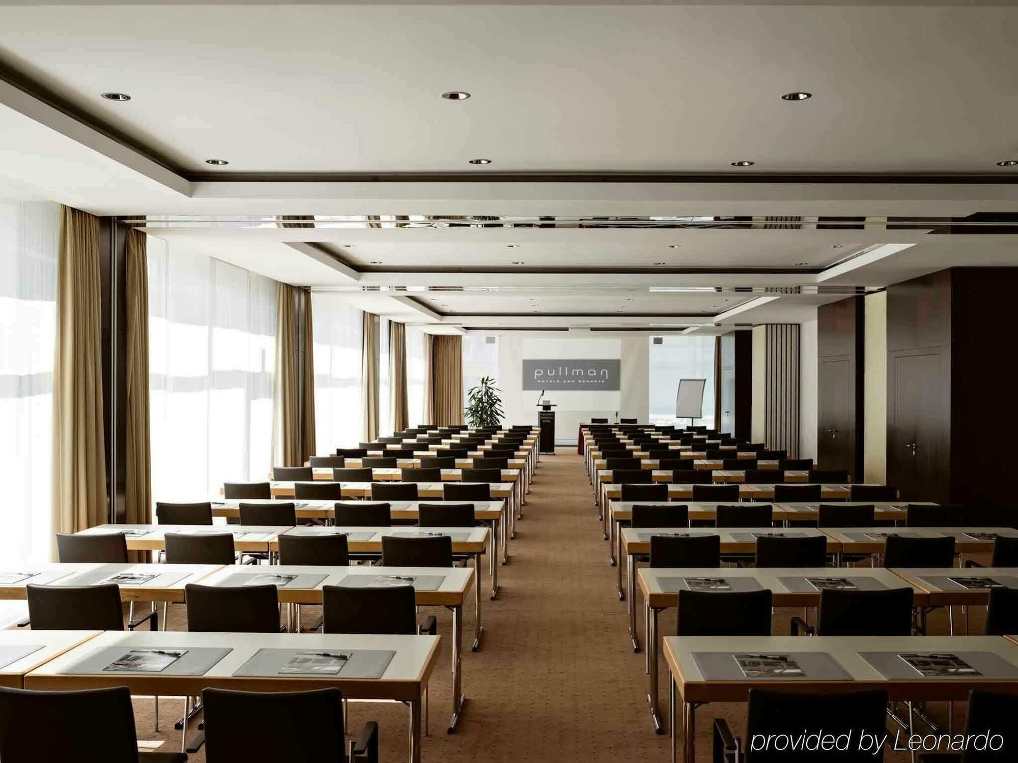 Occidental Dresden Newa Hotel Ngoại thất bức ảnh
